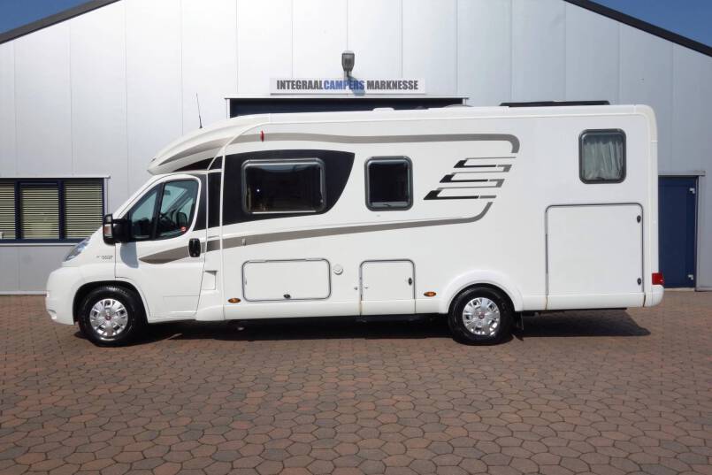 Hymer T 678 CL 180 pk AUTOMAAT MAXI chassis, 16’’ velgen, 2 aparte bedden 2