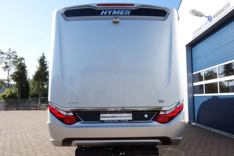 Hymer B 674 SL SupremeLine AUTOMAAT, 180 pk, Crystal-Zilver metallic, 2 aparte bedden 3