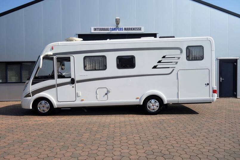 Hymer B 678 PL AUTOMAAT, 177 pk PremiumLine, 2 aparte bedden 2