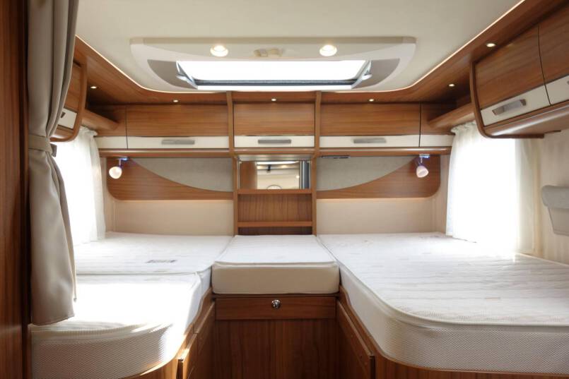 Hymer B 678 PL AUTOMAAT, 177 pk PremiumLine, 2 aparte bedden 28
