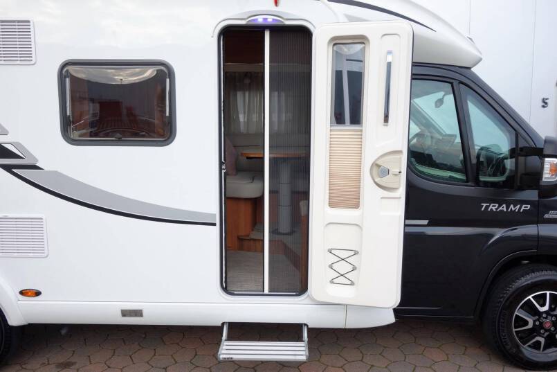Hymer T 578 CL AL-KO chassis 180 pk AUTOMAAT, enkele bedden 14
