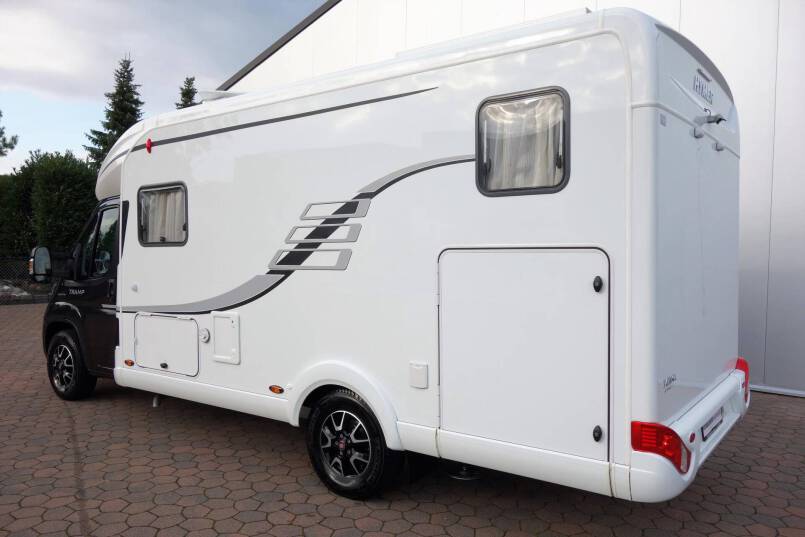 Hymer T 578 CL AL-KO chassis 180 pk AUTOMAAT, enkele bedden 5