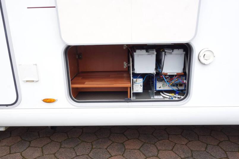 Hymer B 554 3.0 158 pk AUTOMAAT, bovenkastjes cabine, levelsysteem 10