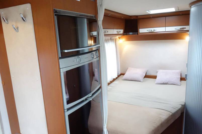 Hymer B 554 3.0 158 pk AUTOMAAT, bovenkastjes cabine, levelsysteem 31