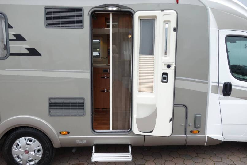 Hymer T 554 CL AL-KO chassis 177 pk AUTOMAAT 16