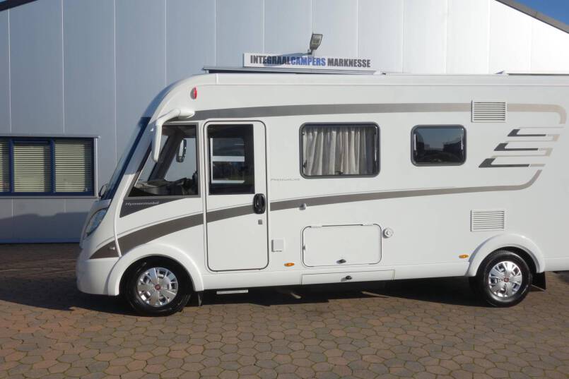 Hymer B 588 PL AUTOMAAT, 180 PK, Premium Line, 2 aparte bedden, garage 9