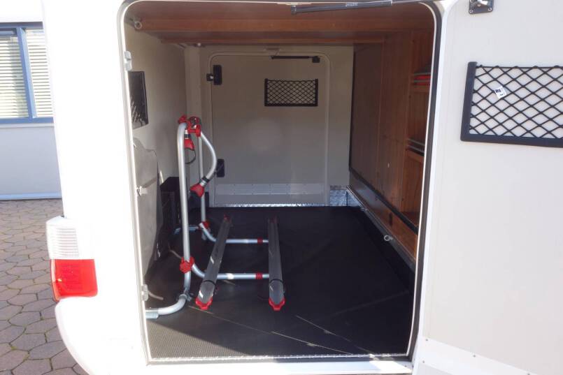 Hymer B 588 PL AUTOMAAT, 180 PK, Premium Line, 2 aparte bedden, garage 10
