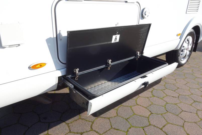 Hymer B 588 PL AUTOMAAT, 180 PK, Premium Line, 2 aparte bedden, garage 12