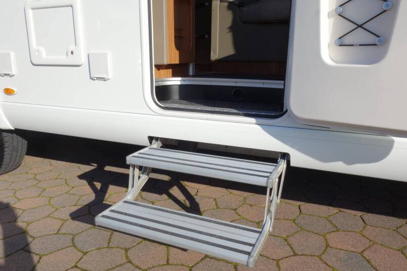 Hymer B 588 PL AUTOMAAT, 180 PK, Premium Line, 2 aparte bedden, garage 16