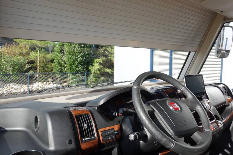 Hymer B 588 PL AUTOMAAT, 180 PK, Premium Line, 2 aparte bedden, garage 20