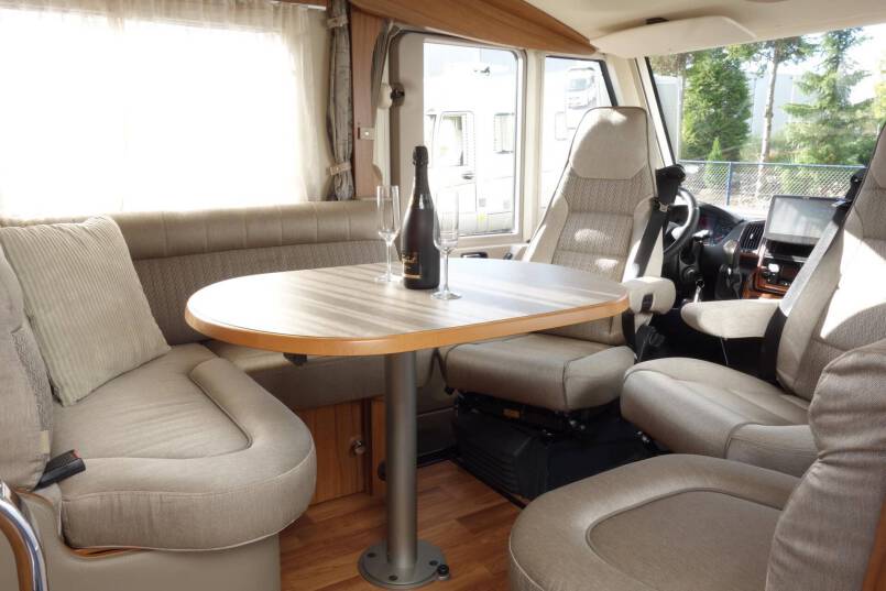 Hymer B 588 PL AUTOMAAT, 180 PK, Premium Line, 2 aparte bedden, garage 22