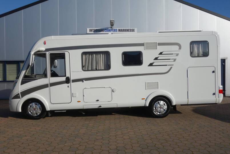 Hymer B 588 PL AUTOMAAT, 180 PK, Premium Line, 2 aparte bedden, garage 2