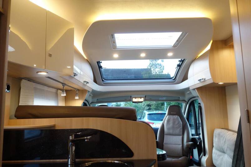 Bürstner Nexxo T 690 G 2 aparte bedden met garage 33