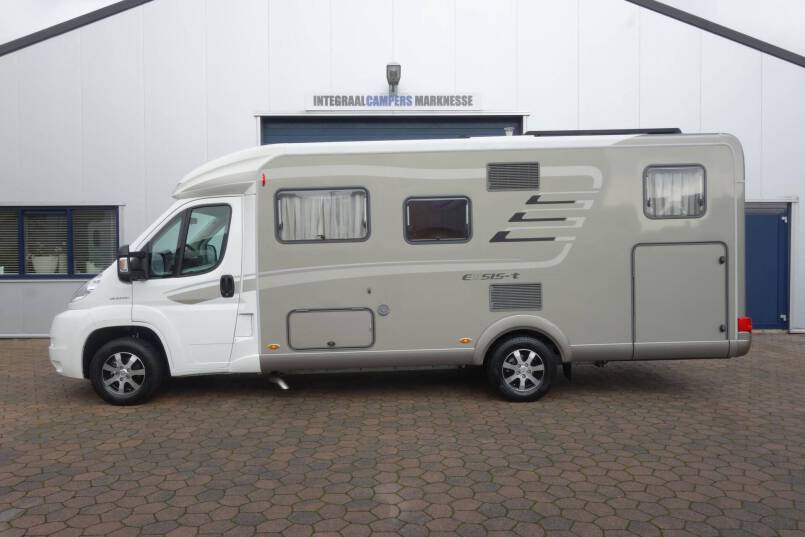 Hymer Exsis-T 688 AUTOMAAT, 150 pk, compact met 2 aparte bedden 2