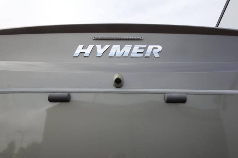 Hymer Exsis-T 688 AUTOMAAT, 150 pk, compact met 2 aparte bedden 4