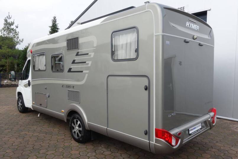 Hymer Exsis-T 688 AUTOMAAT, 150 pk, compact met 2 aparte bedden 6
