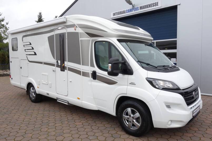 Hymer T 588 SL AUTOMAAT, 180 pk half integraal, enkele bedden 4