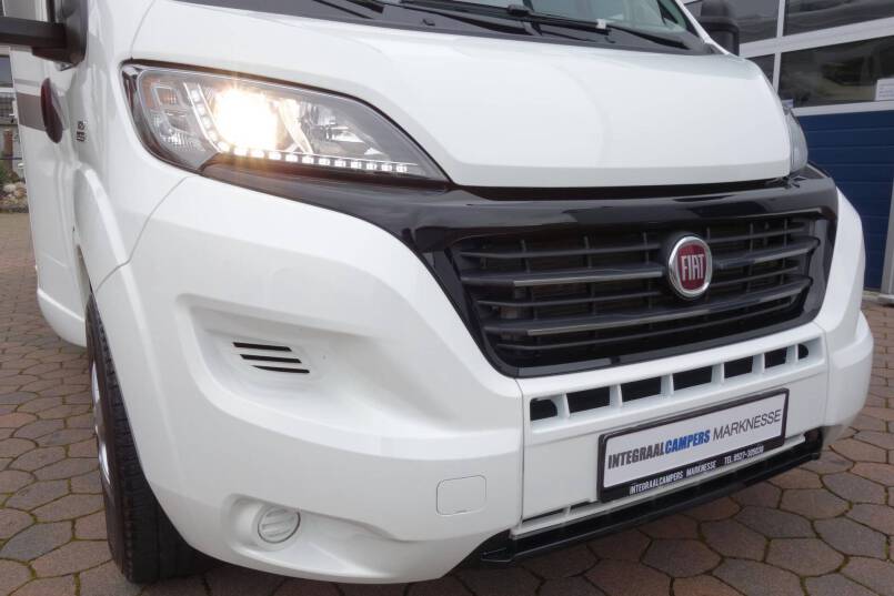 Hymer T 588 SL AUTOMAAT, 180 pk half integraal, enkele bedden 6