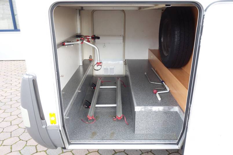 Hymer B 630 G StarLine Hymer B 630 G  vast bed/garage/L-zit StarLine 9