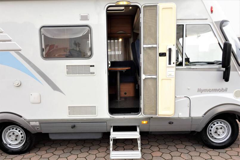 Hymer B 630 G StarLine Hymer B 630 G  vast bed/garage/L-zit StarLine 12