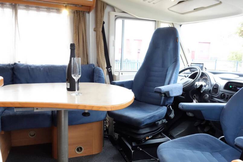 Hymer B 630 G StarLine Hymer B 630 G  vast bed/garage/L-zit StarLine 17