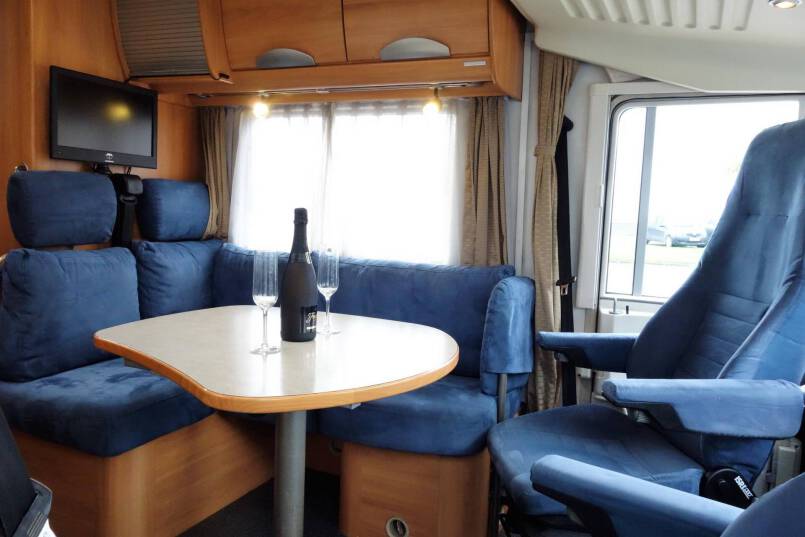 Hymer B 630 G StarLine Hymer B 630 G  vast bed/garage/L-zit StarLine 18