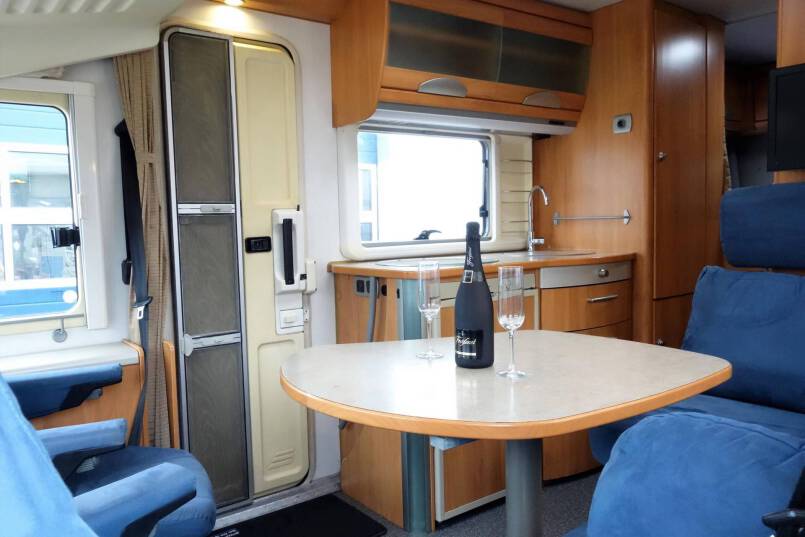 Hymer B 630 G StarLine Hymer B 630 G  vast bed/garage/L-zit StarLine 19