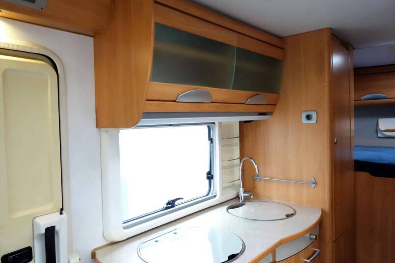 Hymer B 630 G StarLine Hymer B 630 G  vast bed/garage/L-zit StarLine 23