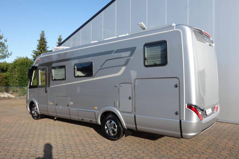 Hymer B 704 SL SupremeLine AUTOMAAT, 180 pk, Crystal-zilver metallic, 2 aparte bedden 5