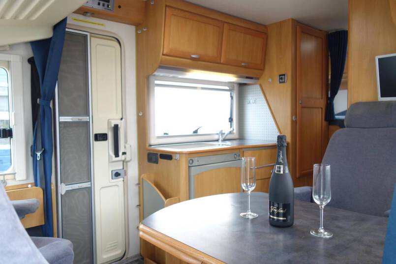 Hymer B 524 G luxe barzit met garage 15