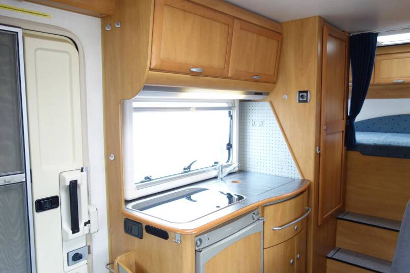 Hymer B 524 G luxe barzit met garage 16