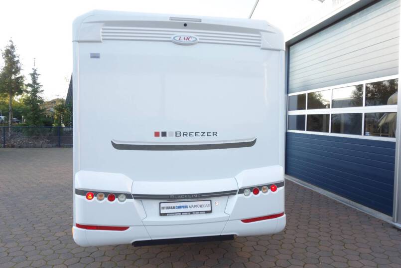 LMC Breezer V646G Black Line 2 aparte bedden met garage 3