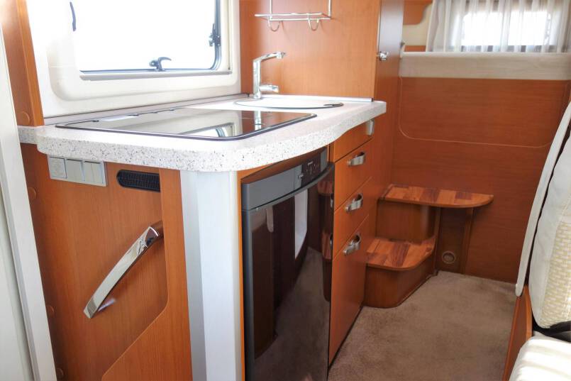 Hymer B 514 compacte 4 persoons met garage 19