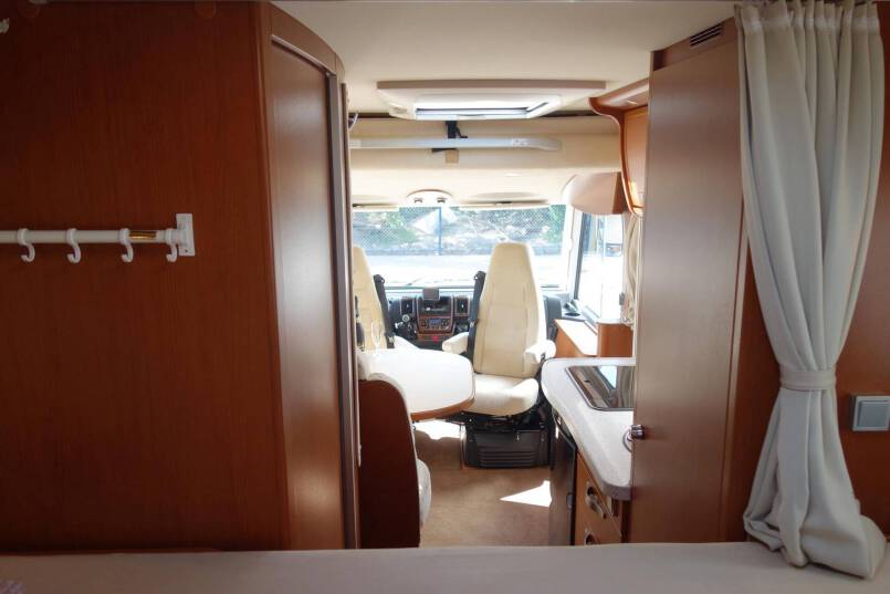 Hymer B 514 compacte 4 persoons met garage 24