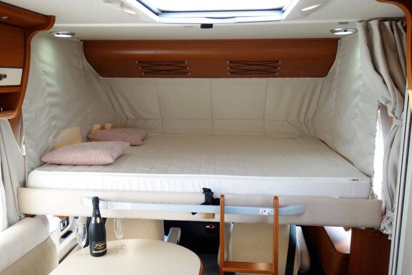 Hymer B 514 compacte 4 persoons met garage 28