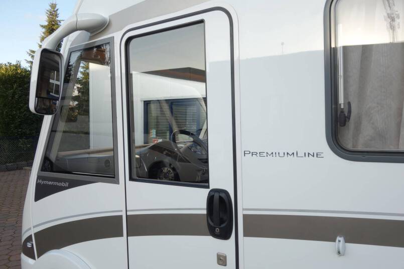 Hymer B 704 PL AUTOMAAT, 177 pk PremiumLine, 2 aparte bedden 10