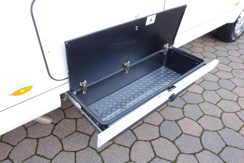 Hymer B 704 PL AUTOMAAT, 177 pk PremiumLine, 2 aparte bedden 11
