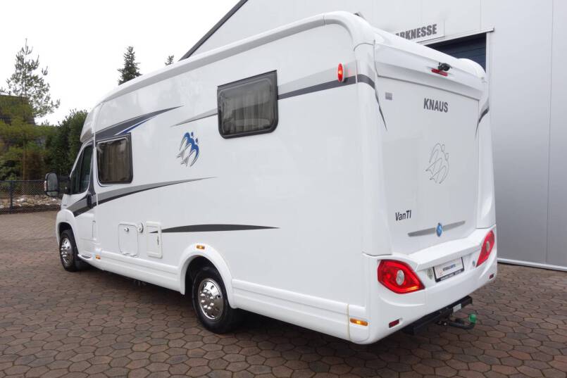 Knaus TI 600 compact, 2 aparte bedden, garage 9