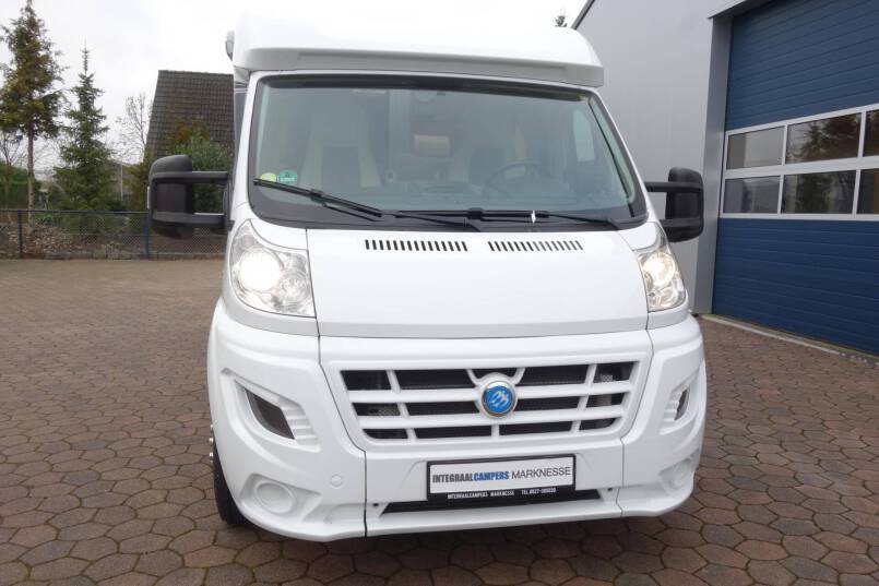 Knaus TI 600 compact, 2 aparte bedden, garage 2