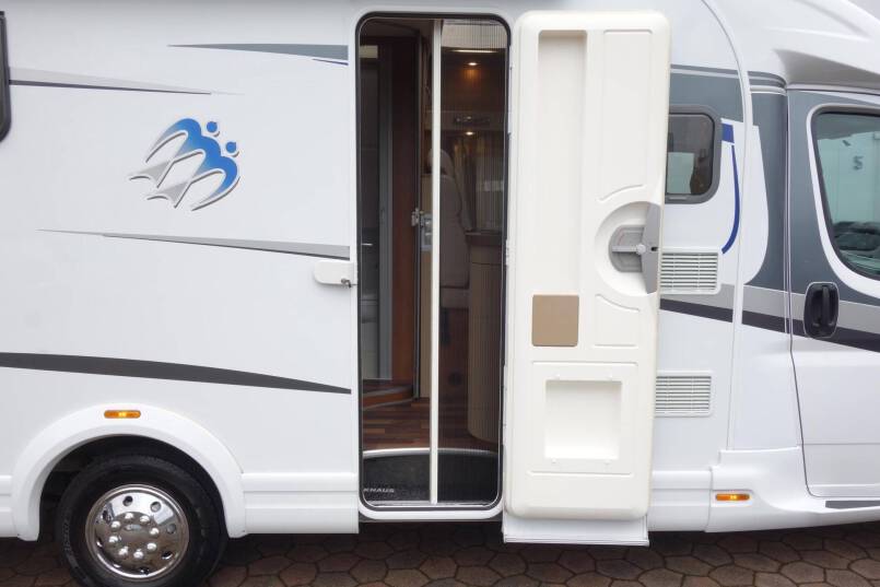 Knaus TI 600 compact, 2 aparte bedden, garage 3