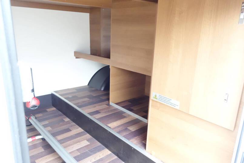 Knaus TI 600 compact, 2 aparte bedden, garage 7