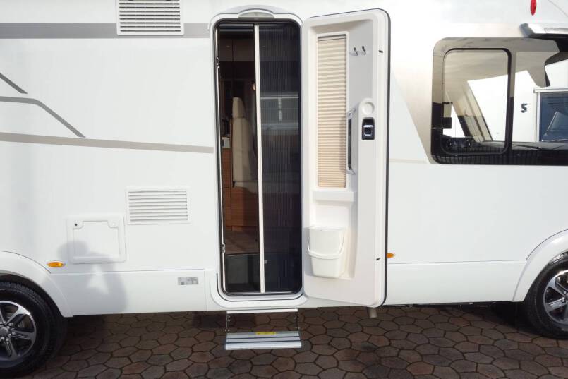 Hymer BMC I 680 9 G AUTOMAAT, 2 aparte bedden 14