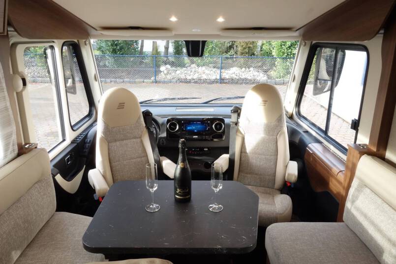 Hymer BMC I 680 9 G AUTOMAAT, 2 aparte bedden 23
