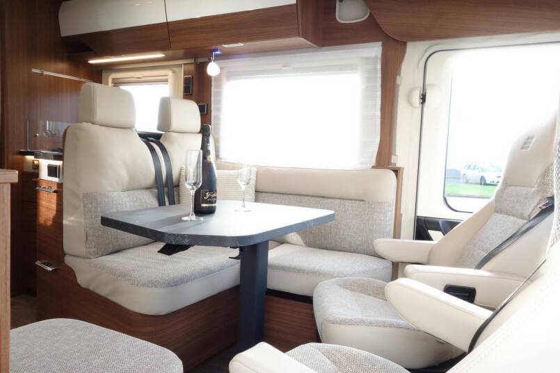 Hymer BMC I 680 9 G AUTOMAAT, 2 aparte bedden 25