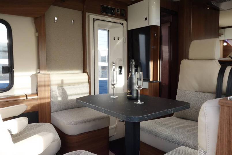 Hymer BMC I 680 9 G AUTOMAAT, 2 aparte bedden 26