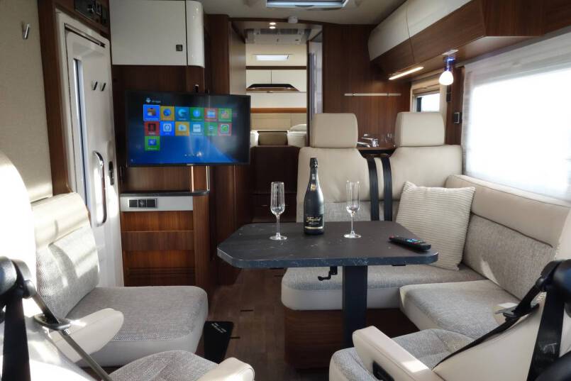 Hymer BMC I 680 9 G AUTOMAAT, 2 aparte bedden 27