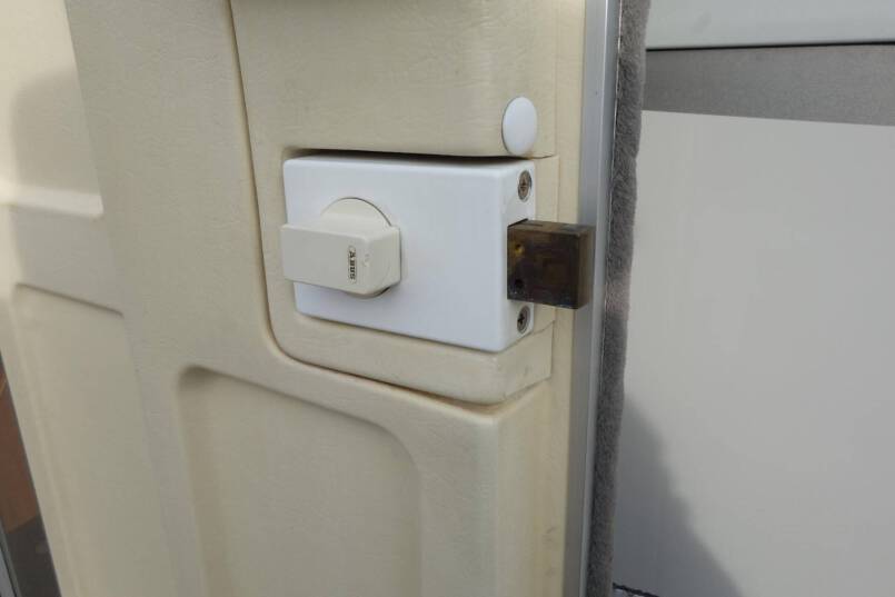 Hymer B 644 G L-zit, grote garage 10