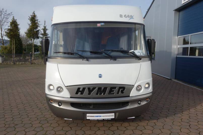 Hymer B 644 G L-zit, grote garage 1