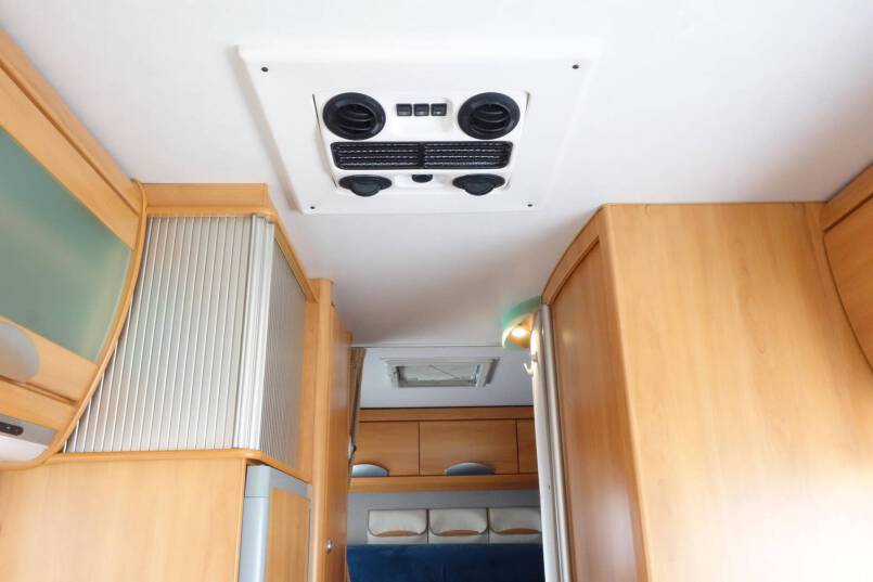 Hymer B 644 G L-zit, grote garage 25
