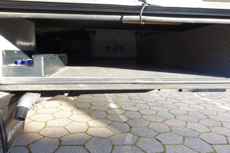 Hymer B 574 Oyster 85, bovenkastjes cabine, uniek! 10